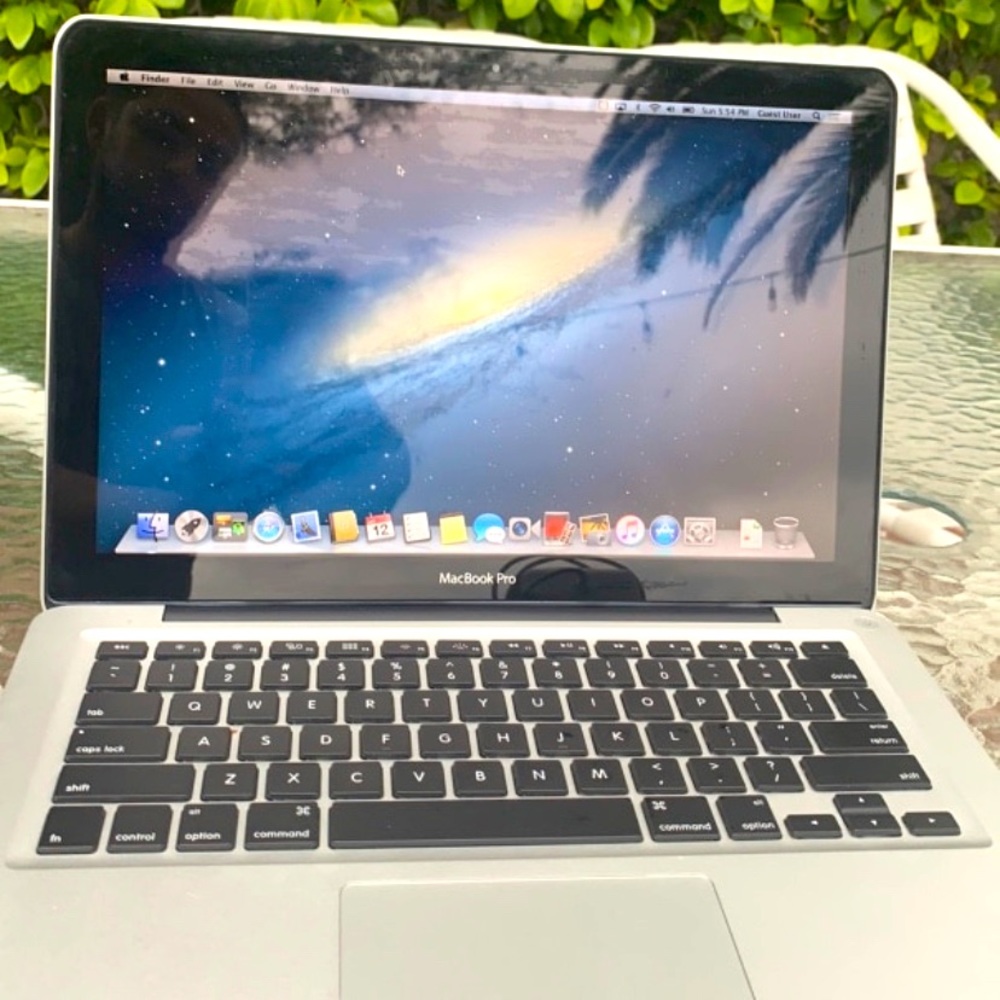 2012 MacBook Pro Retina 13.3in Core i5 4GB Laptop